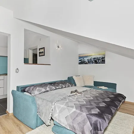 Nikola * トロギール